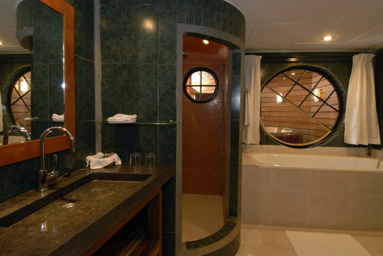 Ngala Lodge Fajara Εξωτερικό φωτογραφία